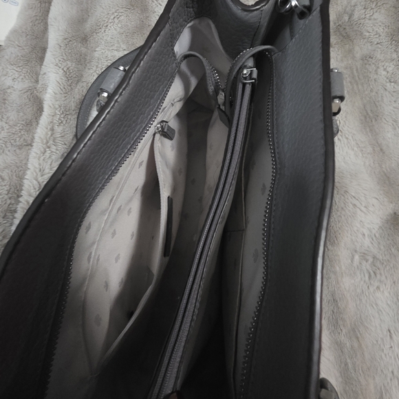 Kate Spade's Pebbled Leather Mulberry Tote/ Crossbody/Shoulder Bag In Grey. - Picture 13 of 16